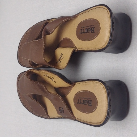 Born Strappy Slip On Wedge Sandal - Picture 3 of 6